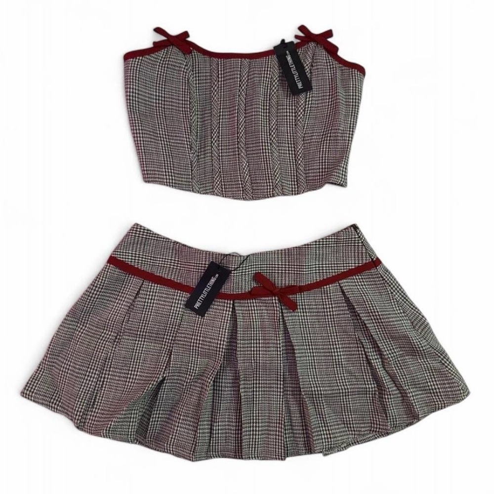 PrettyLittleThing Red and Black Plaid Mini Skirt